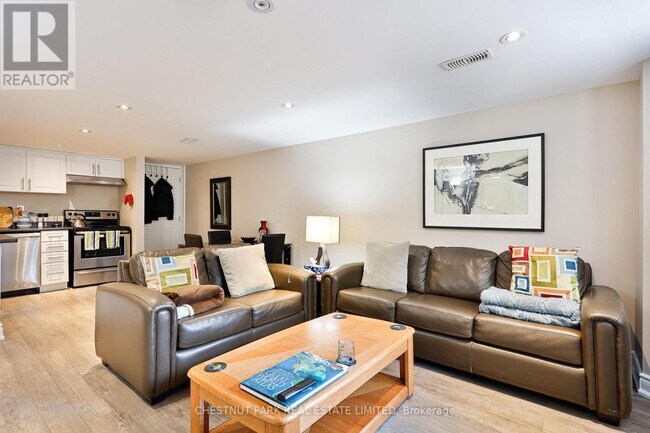 Photo du bâtiment - 515 Spadina Rd