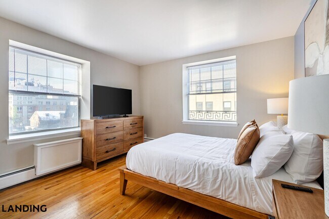 Foto del edificio - 265 College St