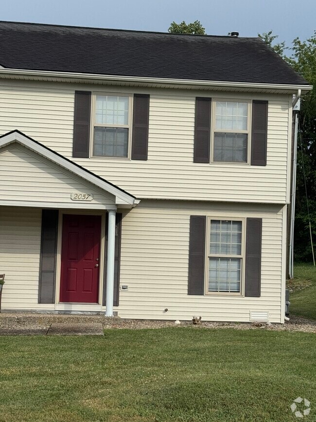 Building Photo - 2057 Leland Dr