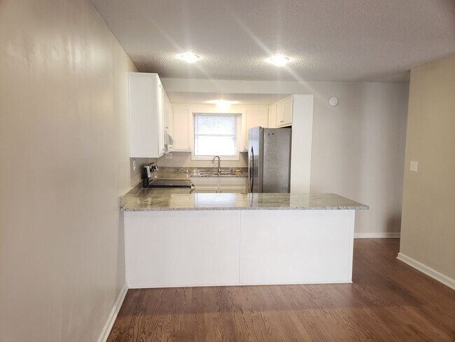 Building Photo - Come Home to the Cartecay