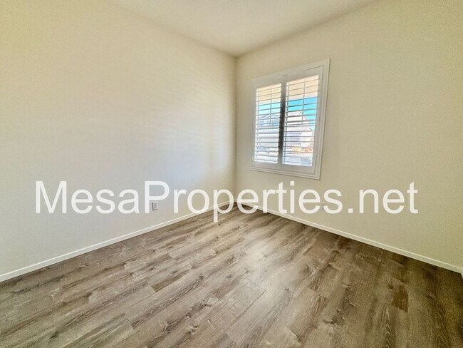 Foto del edificio - 13002 Oakwood St