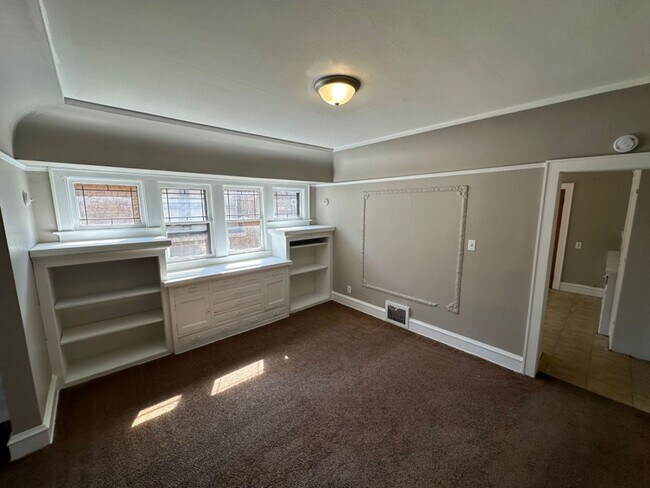 Foto del edificio - 3013-3015 N 45th St. (Duplex)