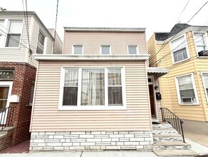 Building Photo - 566 67th St