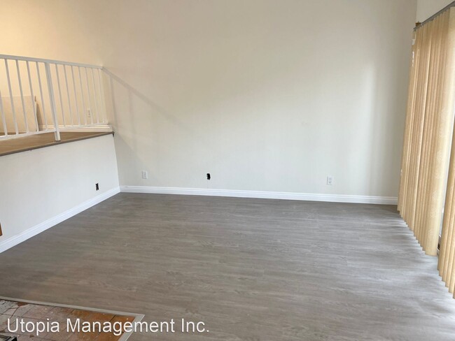 Building Photo - 3 br, 3 bath House - 17928 River Circle #3