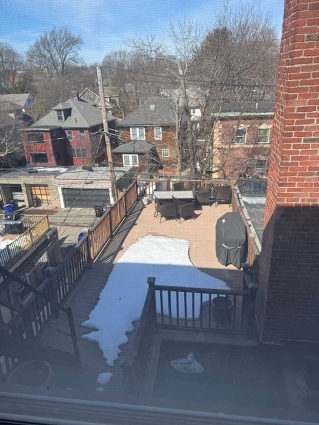 Building Photo - 1702 Beacon St