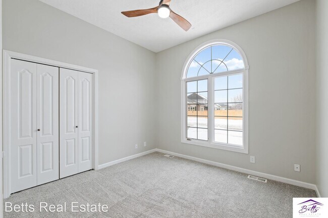 Foto del edificio - 2 br, 2 bath House - 916 S 201ST STREET