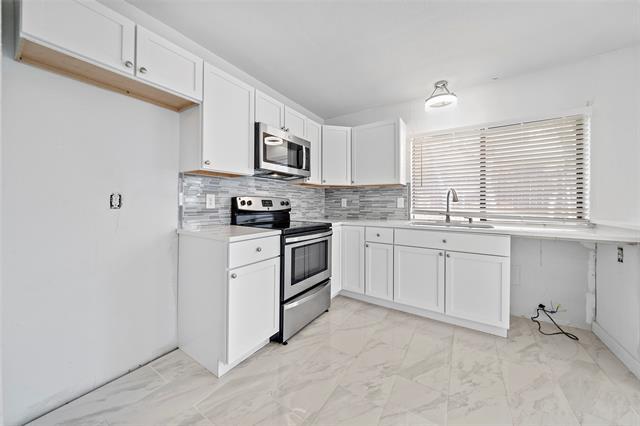 Building Photo - 1703 Hartford Dr