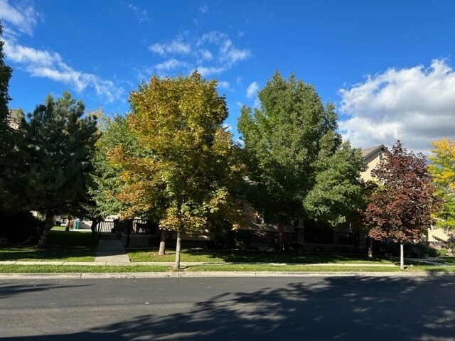 Foto del edificio - 5528 W Coventry Rd