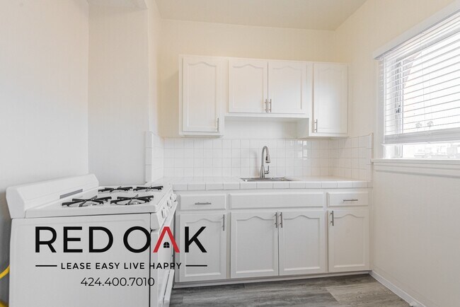 Foto del edificio - ~2 Weeks FREE~ Airy and Bright Studio with...