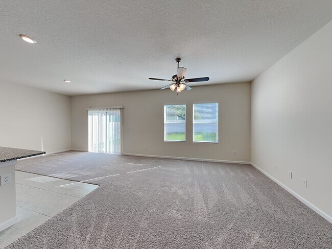 Building Photo - 2309 Litchfield Loop