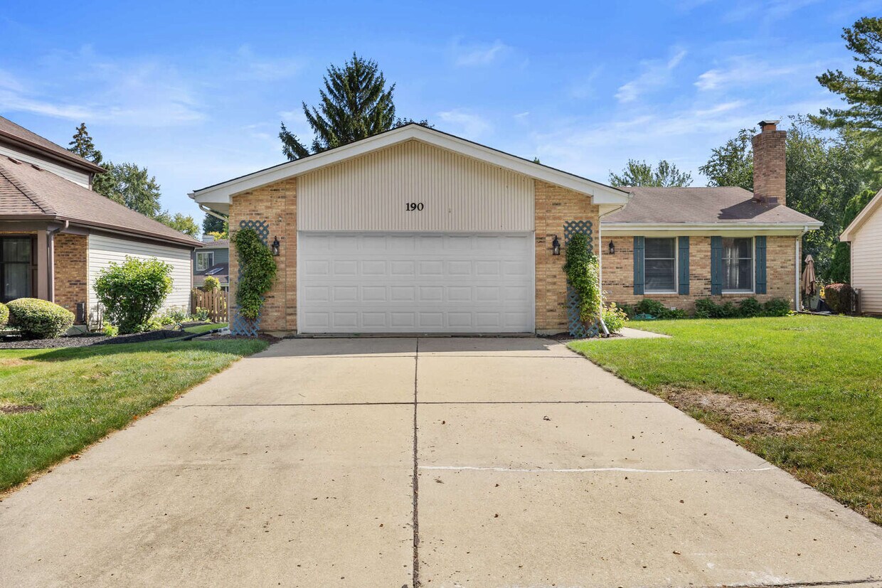 Foto principal - 190 Amherst Dr