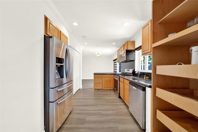 Foto del edificio - 9650 NW 24th St