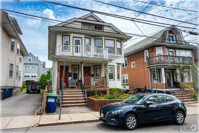 Building Photo - 112 W Adams St