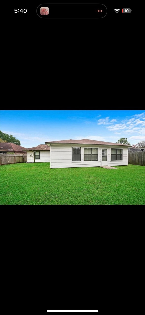 Building Photo - 1219 Lynn Ln