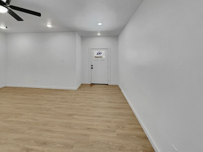 Foto del edificio - 5804 Urbana Ave