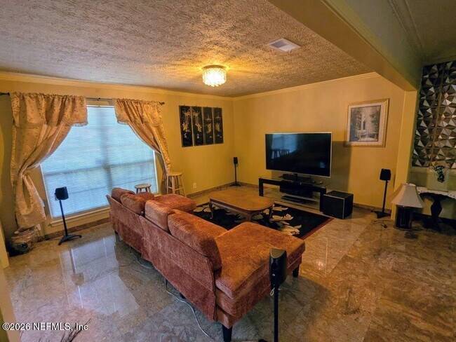 Foto del edificio - 4442 River Trail Rd