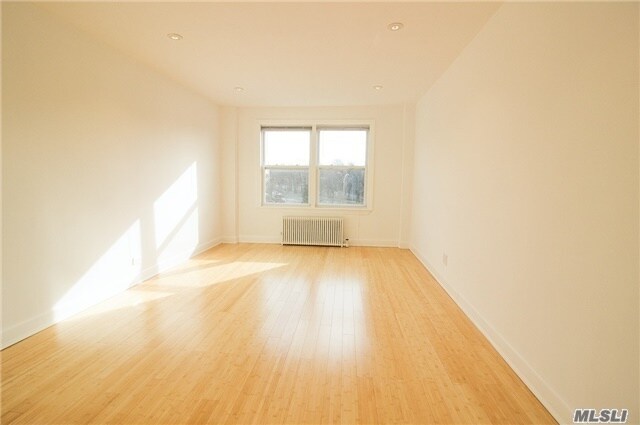 Foto del edificio - 141-03 Union Tpke