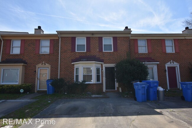 Building Photo - 3 br, 1.5 bath House - 1825 Hearthside Court