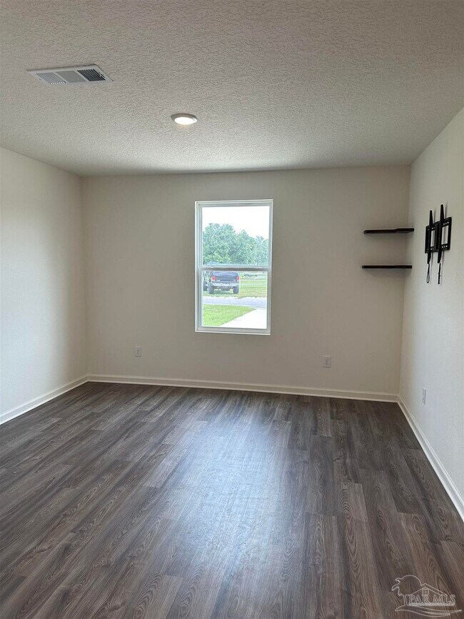Building Photo - 1113 Paulding Ave