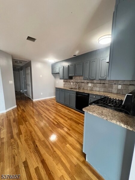 Foto principal - 617 Franklin St