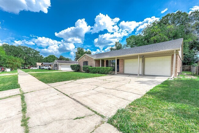 Foto del edificio - 7607 Grape St