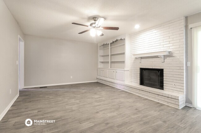 Building Photo - 5208 SE 56th St