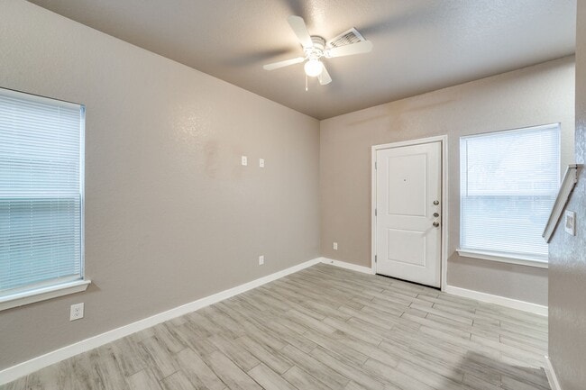 Foto del edificio - 2-BEDROOM NEW CONSTRUCTION IN PROSPECT HILL