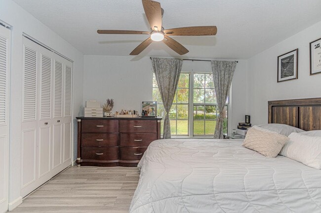 Foto del edificio - 13460 Old Englishtown Rd