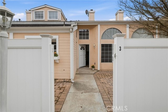 Building Photo - 2217 Vanderbilt Ln