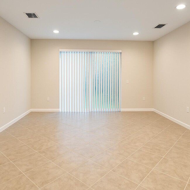 Building Photo - 5124 NW 30th Terrace