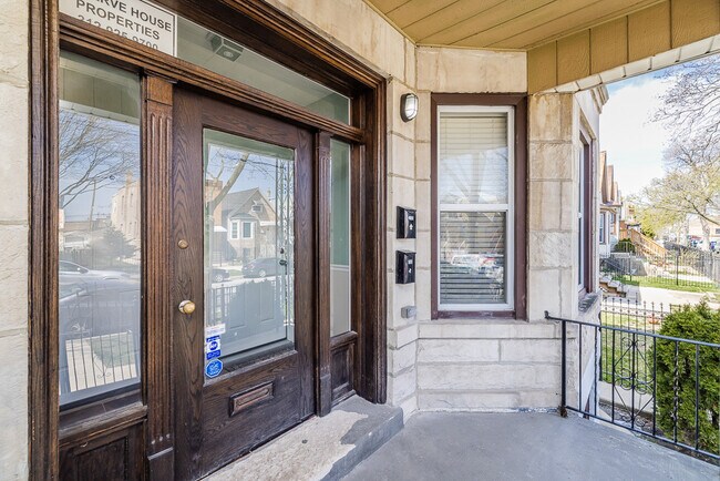 Building Photo - 2220 N Keystone Ave