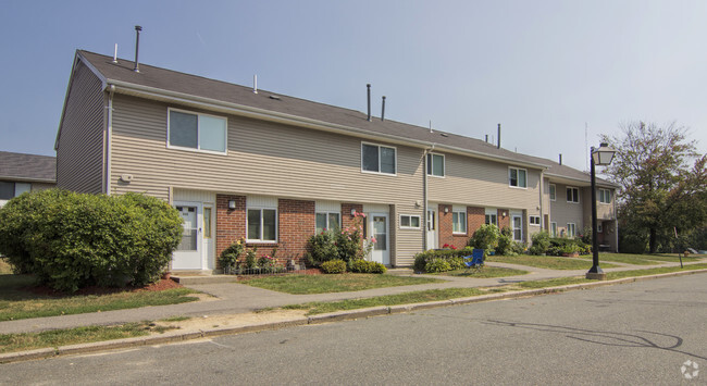 Building Photo - Hadley West Apartments