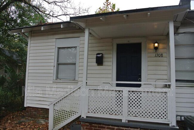 Building Photo - 1708 Lennox Ct