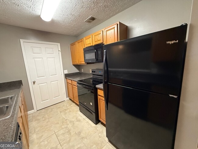 Foto del edificio - 13104 Fairington Ridge Cir