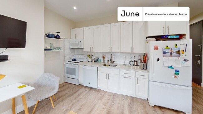 Foto del edificio - Room in Shared 3 bed/2 bath home in Greenpoint