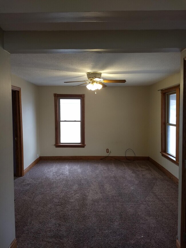 Building Photo - 143 N Pierce St