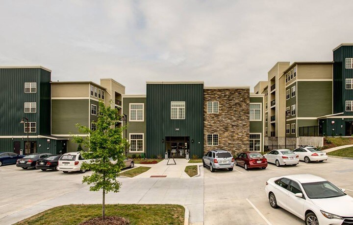 Foto principal - 1109 University Pkwy