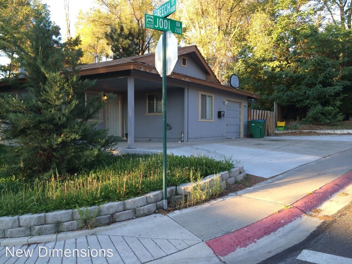 Foto principal - 3 br, 2 bath House - 290 Jodi Drive