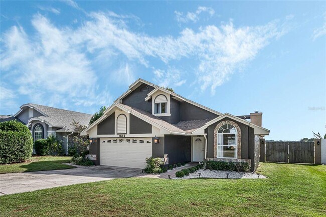 Foto del edificio - 984 Summer Lakes Dr