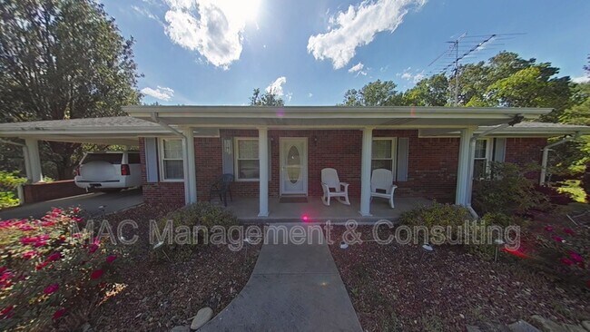 Foto del edificio - 4914 S Grundy Quarles Hwy