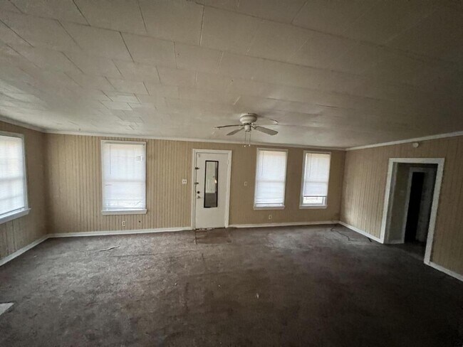 Foto del edificio - 757 Robinhood Rd