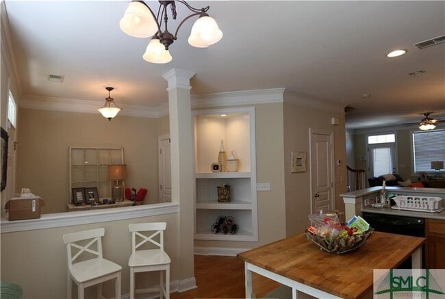 Foto del edificio - 213 Lakeview Dr