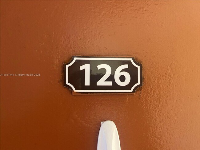 Foto del edificio - 7965 SW 86th St