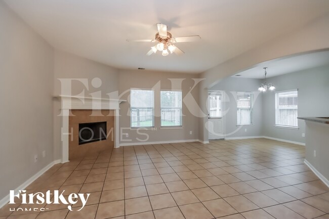 Building Photo - 16426 Rudder Dr