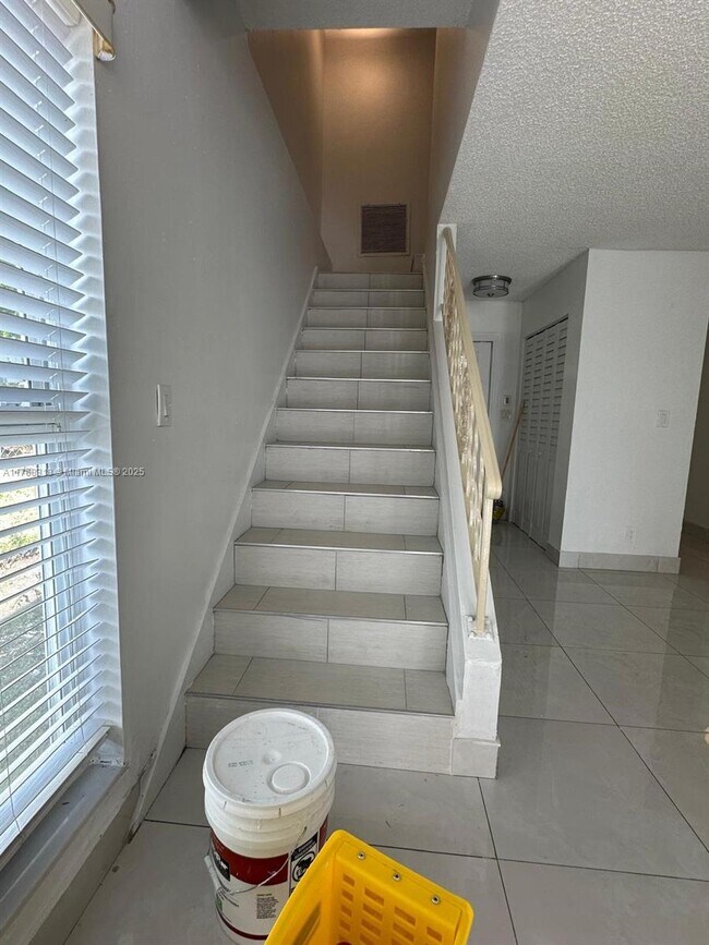 Foto del edificio - 700 SW 80th Ter