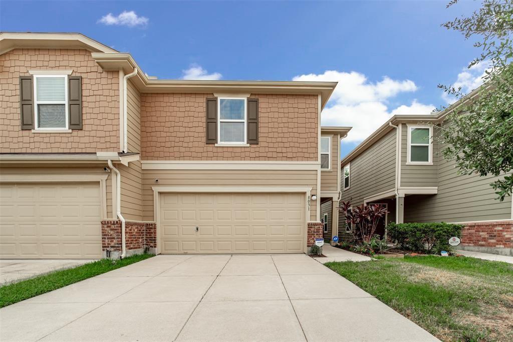 Primary Photo - 8031 Chasewood Dr