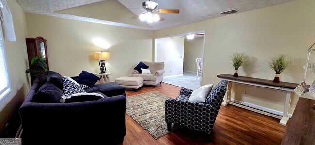 Foto del edificio - 480 Laney Rd