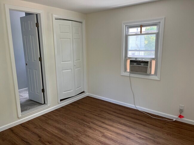 Building Photo - 57 N Perkins Ave