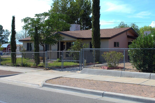 Foto del edificio - 209 E Borderland Rd