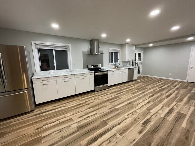 Building Photo - 6024 Linton Ln